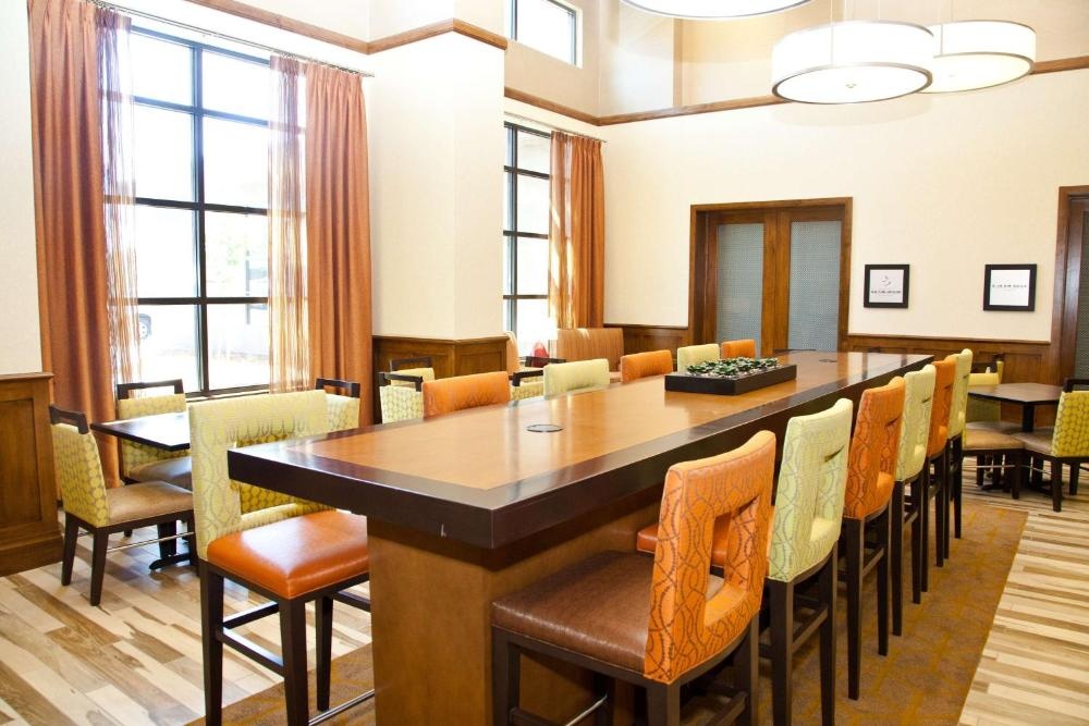 Hampton Inn By Hilton And Suites Salinas